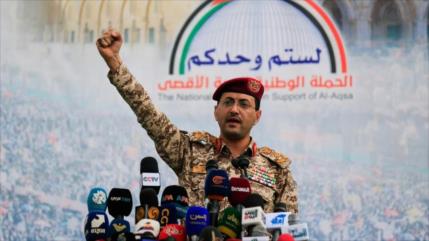 Yemen golpea un portaaviones estadounidense y un objetivo israelí