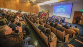 Colombia se acerca a BRICS; busca un asiento en el banco del bloque