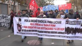 Trabajadores en Chile marchan contra la precarización laboral