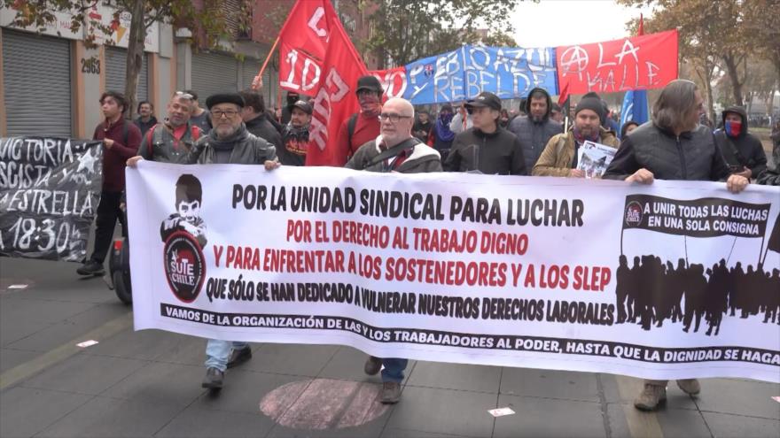 Trabajadores en Chile marchan contra la precarización laboral