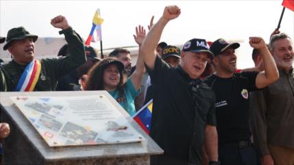 Venezuela: Unión cívico-militar derrotó complot EEUU-Colombia-Guaidó