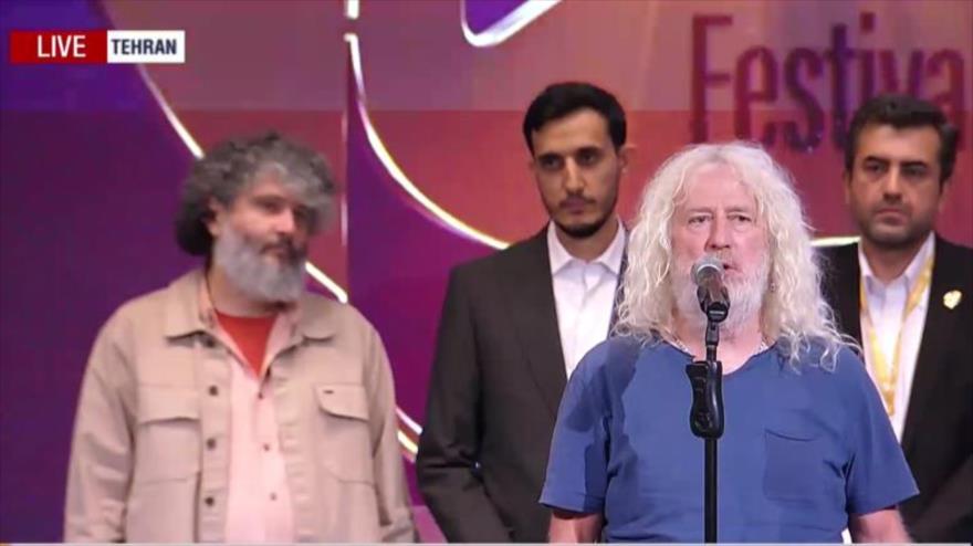 El exeurodiputado irlandés Mick Wallace en tercera edición del Festival Internacional de Medios Sobh, 5 del mayo de 2025.
