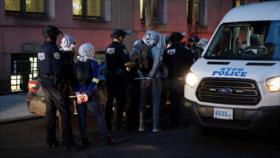 Policía de EEUU arresta a 78 activistas propalestinos en Columbia