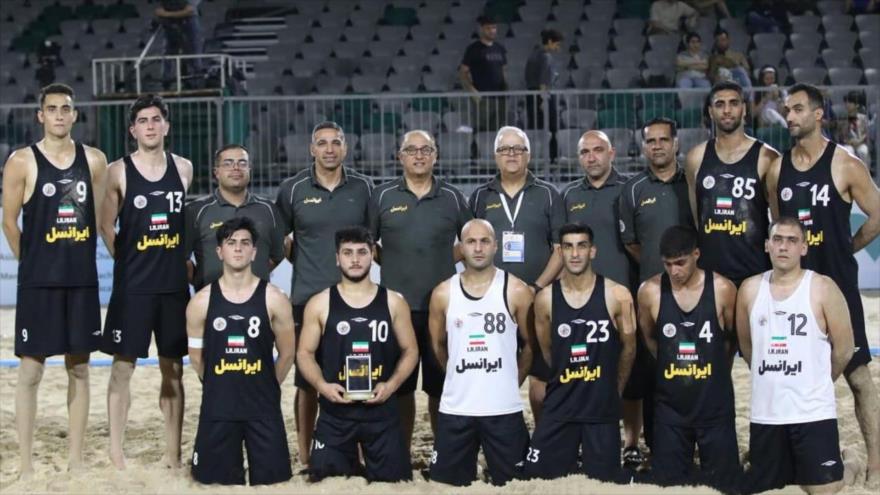 La selección nacional de balonmano playa de Irán.