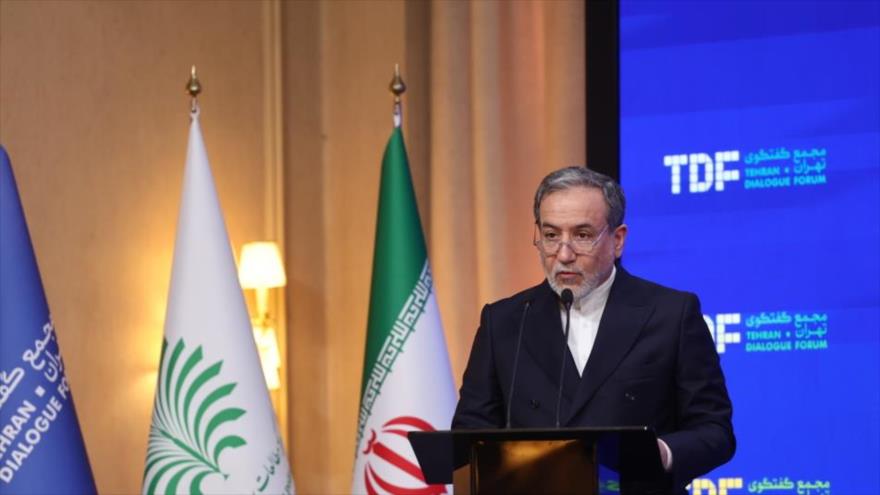 El canciller iraní, Seyed Abás Araqchi, en el Foro de Diálogo de Teherán, 19 de mayo de 2025.
