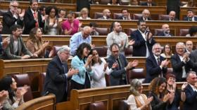 Congreso español aprueba moción que pide embargo de armas a Israel