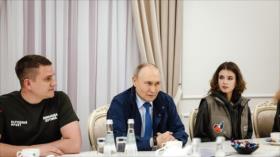 Putin revela clave del éxito en visita a la recién liberada Kursk