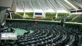 Parlamento ratifica línea roja: Irán no renunciará a sus derechos nucleares