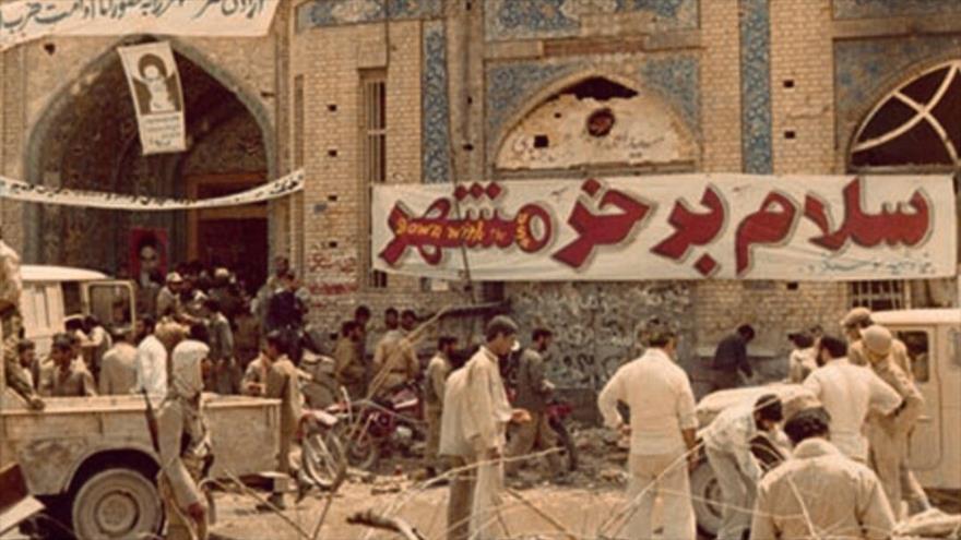 Las fuerzas del Ejército y fuerzas populares de Irán celebran la liberación de la ciudad de Joramshahr de las fuerzas iraquíes el 24 de mayo de 1982.
