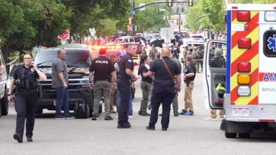 Un equipo del FBI está investigando un ataque a manifestantes, en la escena de Pearl Street en Boulder, en el estado estadounidense de Colorado, 1 de junio de 2025.