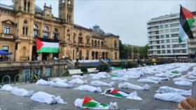Recrean en San Sebastián morgue gazatí para reclamar “Alto al Genocidio”