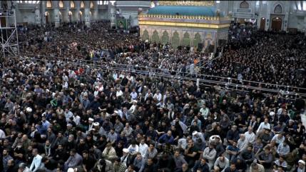 Irán conmemora 36 años del legado del Imam Jomeini