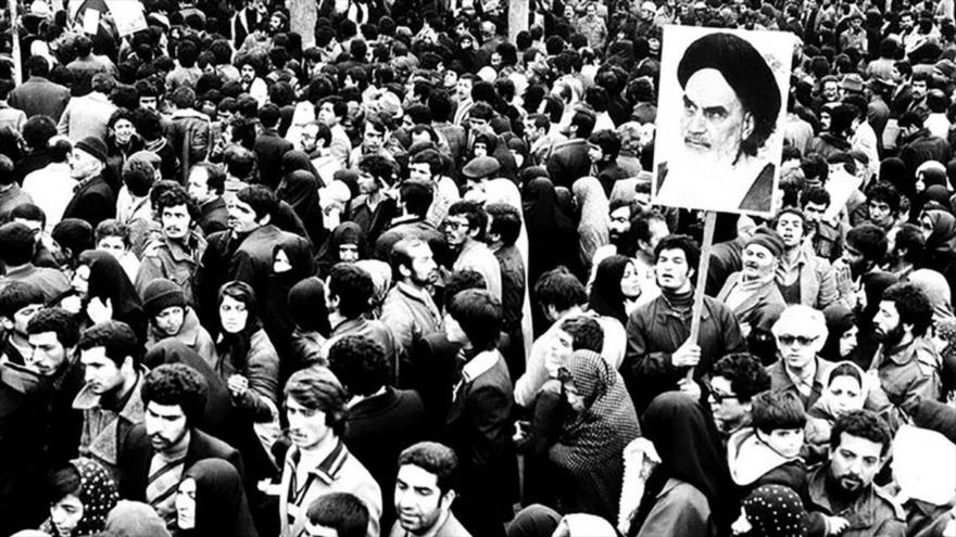 15 de Jordad: Derrumbe discursivo del régimen Pahlavi | HISPANTV