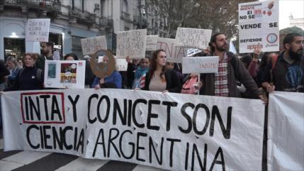 Jubilados lideran protestas en Buenos Aires contra reformas de Milei