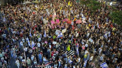 Miles de israelíes en Tel Aviv exigen un alto el fuego con HAMAS
