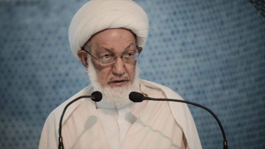 El prominente clérigo chií de Baréin, el sheij Isa Ahmad Qasem.