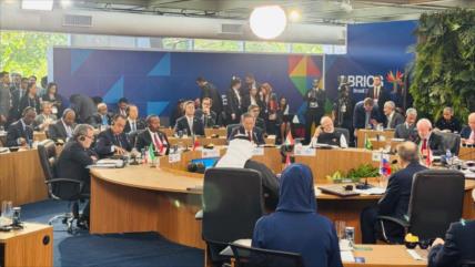 Irán alerta ante BRICS de consecuencias de agresión de EEUU e Israel