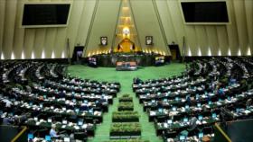 Parlamento iraní impulsa iniciativa para demandar a Israel y EEUU
