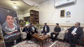 Familia de mártir iraní donan fondo para defensa Antimisiles del país