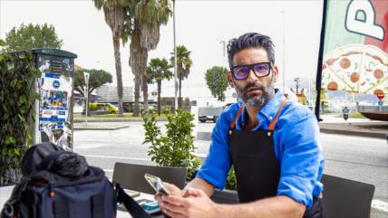 Camarero expulsa a turistas sionistas de su restaurante en España