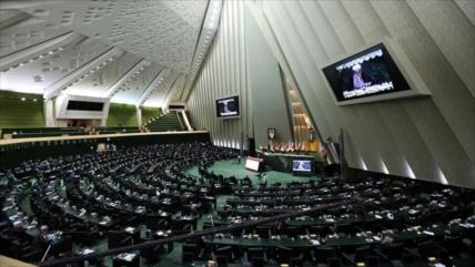 Parlamento iraní apoya incrementar el gasto militar del Estado 