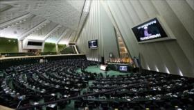 Parlamento iraní apoya incrementar el gasto militar del Estado 