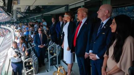 Reciben a Trump con abucheos en la final del Mundial de Clubes