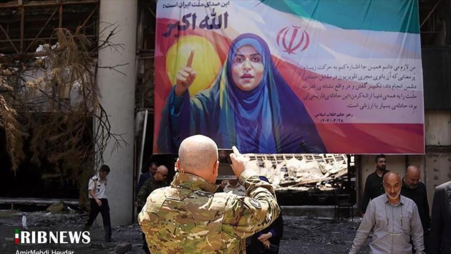 Agregados militares de 20 países visitan sede de Radiodifusión iraní atacada por Israel
