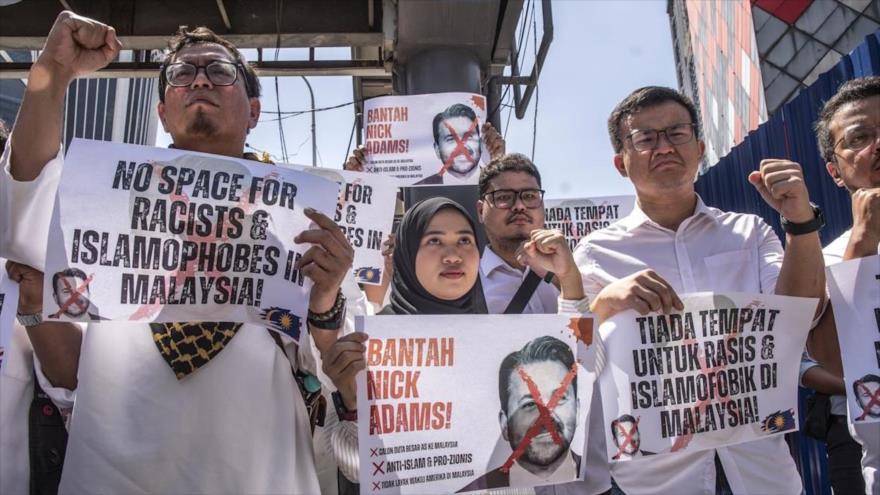 Malasia se alza en rechazo al islamófobo nominado de Trump para embajador