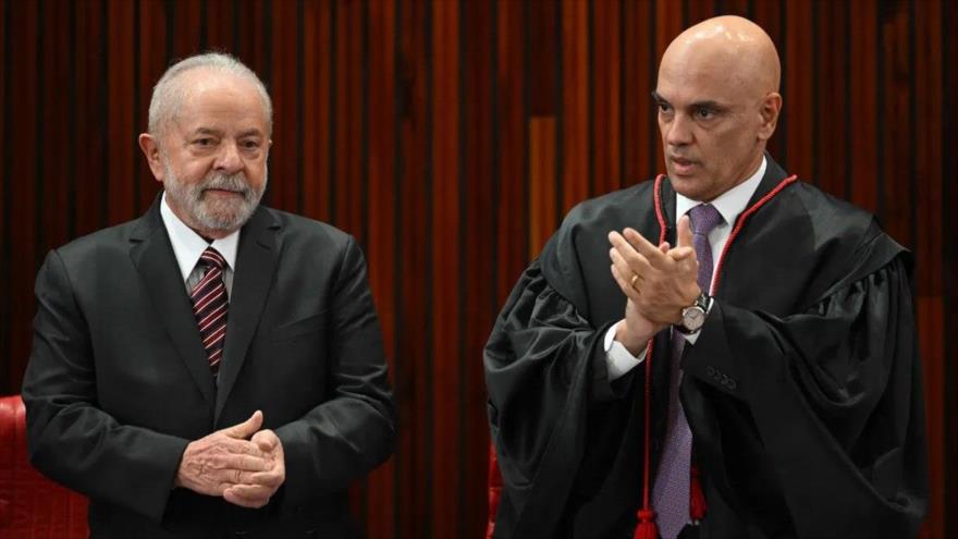 El presidente de Brasil, Luiz Inácio Lula da Silva (izda.), y Alexandre de Moraes, juez de la Corte Suprema.