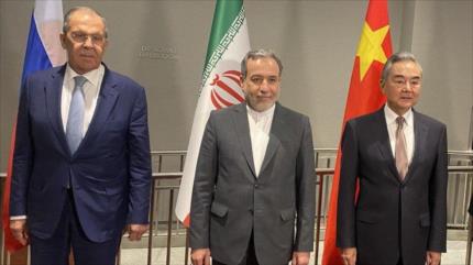 Eje Moscú-Pekín se interpone al ‘snapback’ de Europa contra Irán