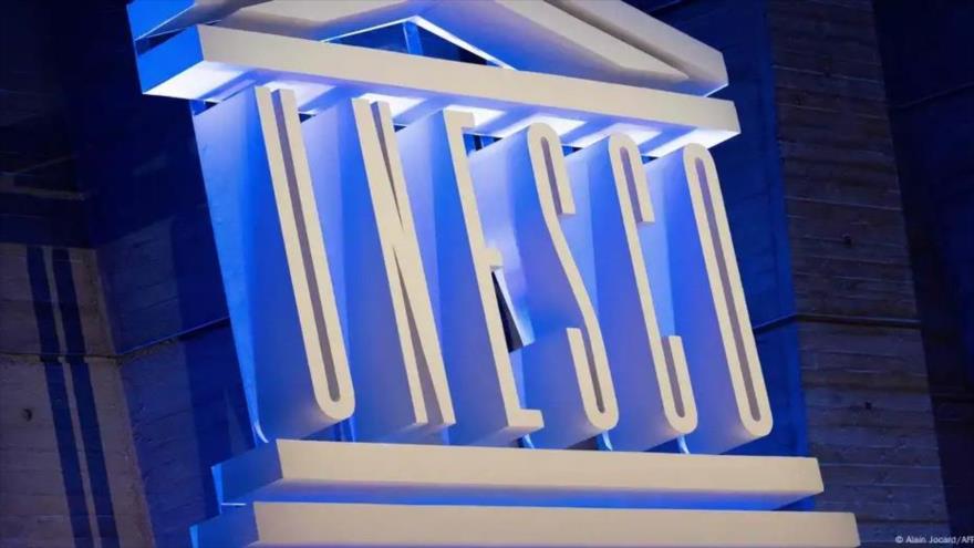 Un logo de la Organización de Naciones Unidas para la Educación, la Ciencia y la Cultura (Unesco). (Foto: AFP)