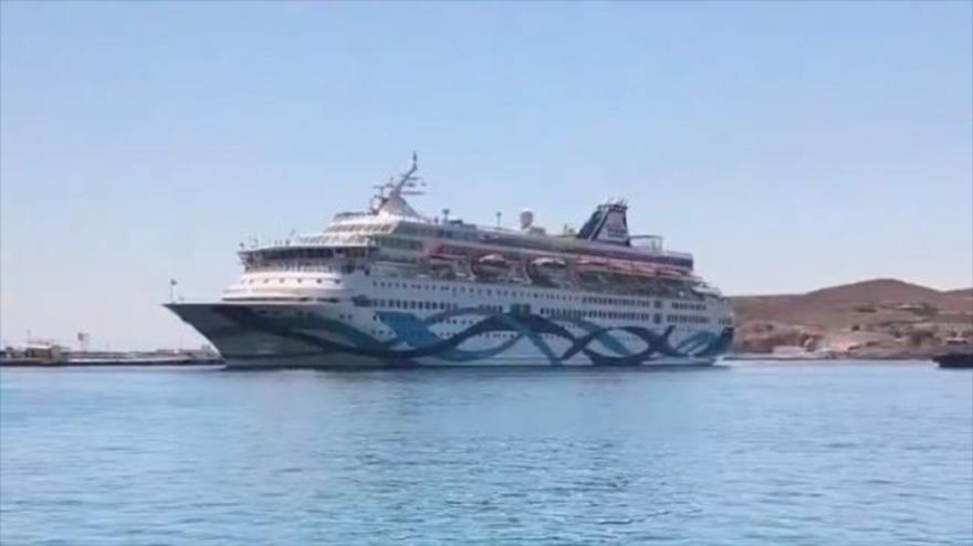 Manifestantes griegos impiden atraque de barco israelí en isla de Siros
