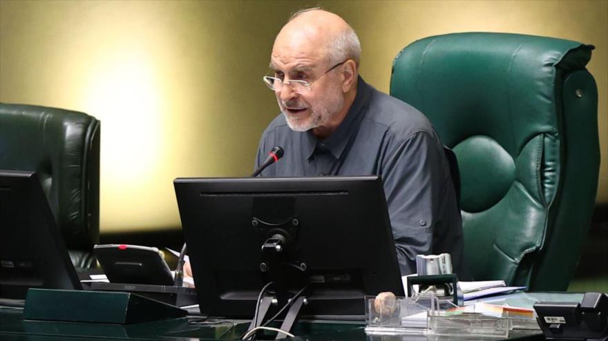 El jefe del Parlamento iraní, Mohamad Baqer Qalibaf, en una sesión parlamentaria, 27 de julio de 2025. (Foto: ICANA)
