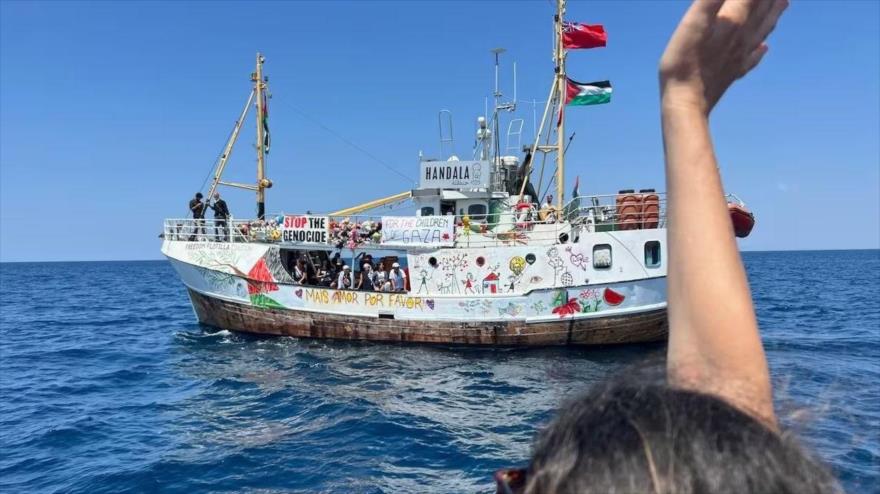 El buque Handala de la Flotilla de la Libertad, tras zarpar de Gallipoli, Italia, en dirección a Gaza, 20 de julio de 2025.
