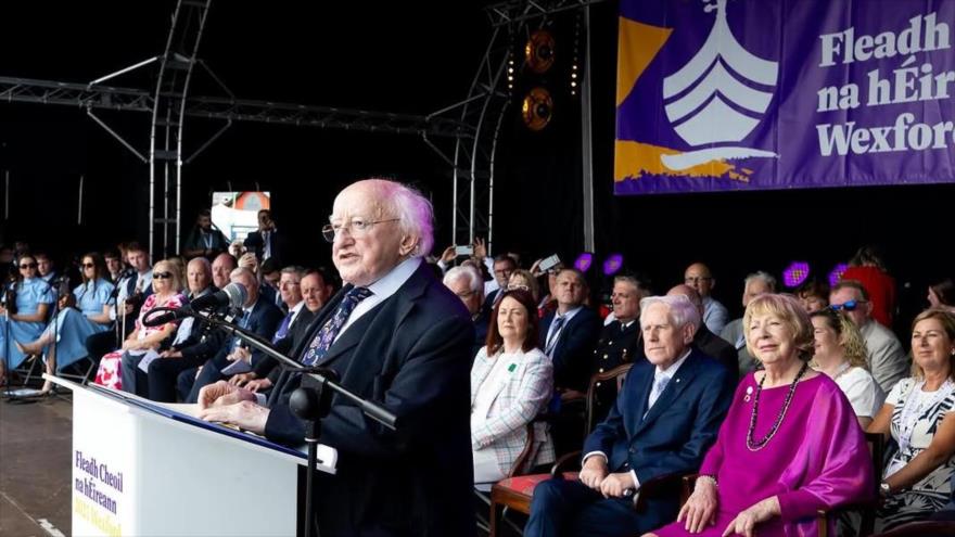 El presidente de Irlanda, Michael D. Higgins, ofrece discurso en un festival en la ciudad de Wexford, 3 de agosto de 2025.