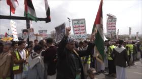 Yemeníes marchan en rechazo al hambre impuesto por Israel en Gaza