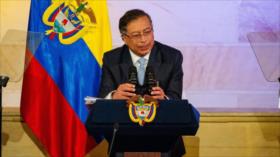 Colombia despliega 25 000 fuerzas cerca de Venezuela; Maduro agradece