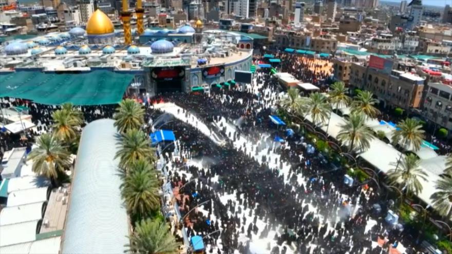 Millones de peregrinos avanzan desde Nayaf hacia Karbala, en Irak