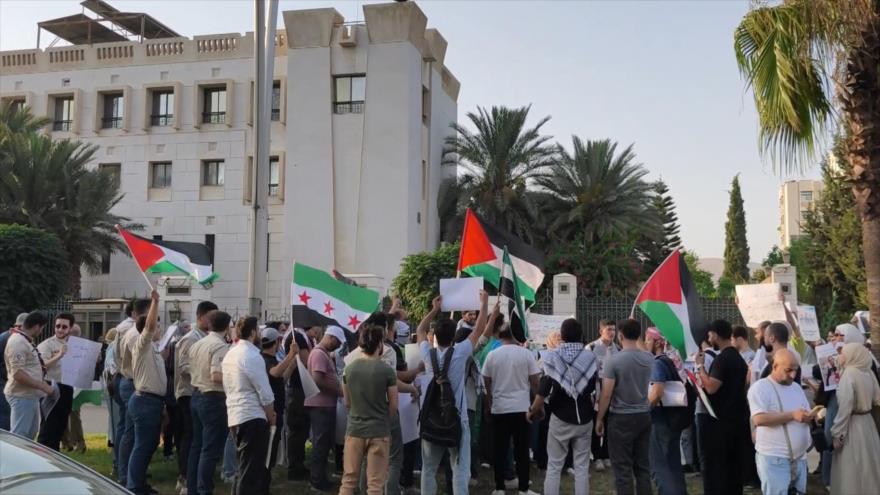 Sirios piden a Egipto abrir el paso de Rafah para enviar ayuda a Gaza