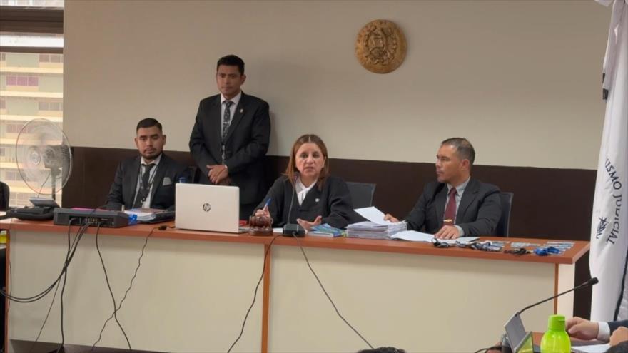 Guatemala investiga a Jimmy Morales por muerte de 41 menores