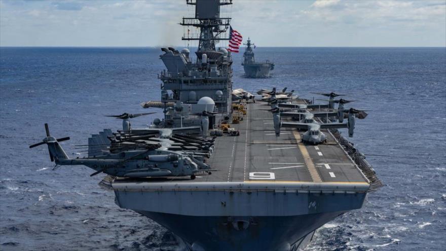 Buques de guerra y aeronaves del ejército de Estados Unidos en el sur del mar Caribe 