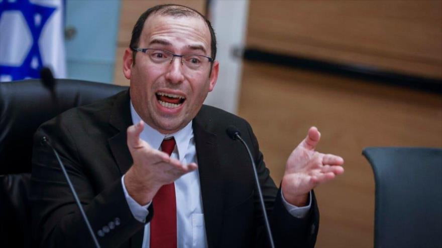 Simcha Rothman, miembro del parlamento israelí por el partido de extrema derecha Sionismo Religioso.