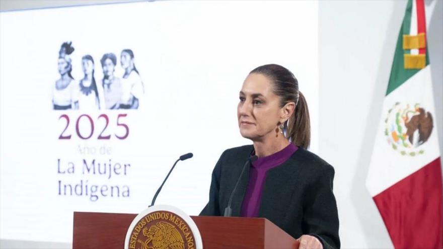 La presidenta de México, Claudia Sheinbaum, en su conferencia matutina, 19 de agosto de 2025.