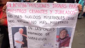 Maestros peruanos marchan exigiendo pensiones dignas tras años de labor
