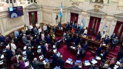 Otro revés para ajuste de Milei: Senado argentino tumba 5 decretos