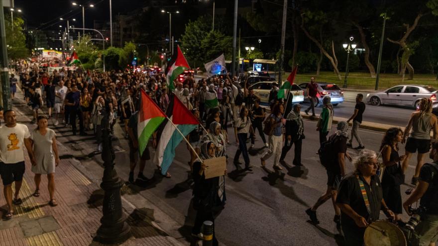Atacan con material incendiario la embajada de Israel en Atenas