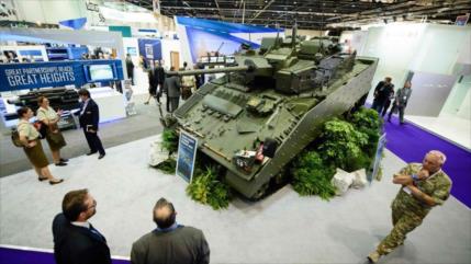 Reino Unido prohíbe asistencia israelí en feria de armas en Londres