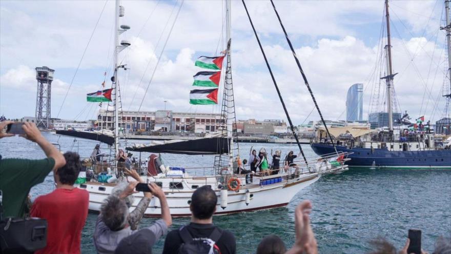 La flotilla solidaria con destino a Gaza zarpa del puerto de Barcelona, 31 de agosto de 2025. (Foto: EP)