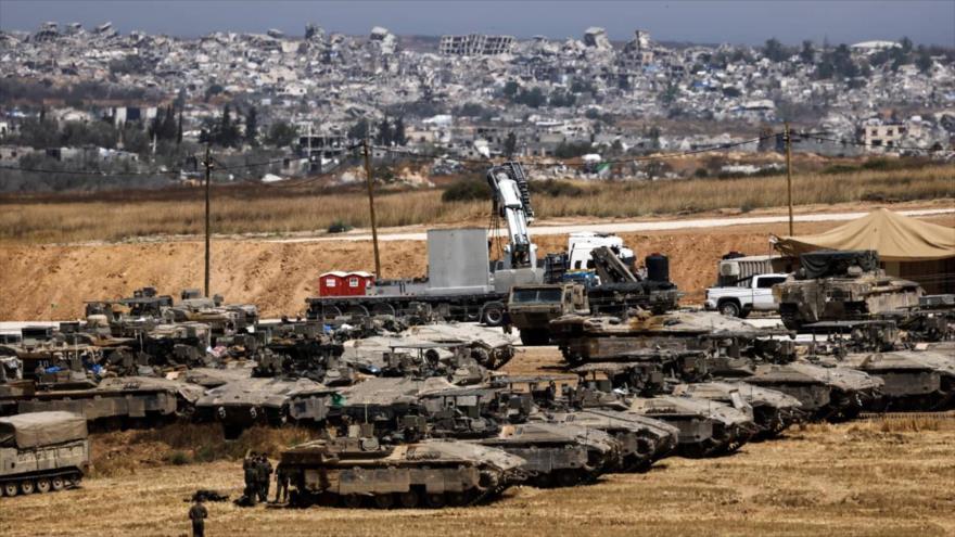 Tanques del ejército israelí cerca de la frontera con Gaza, el mayo de 2025. (Foto: Reuters)